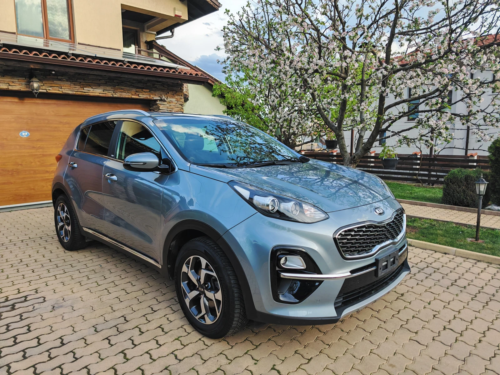 Kia Sportage 1.6 CRDI-HYBRID - изображение 3