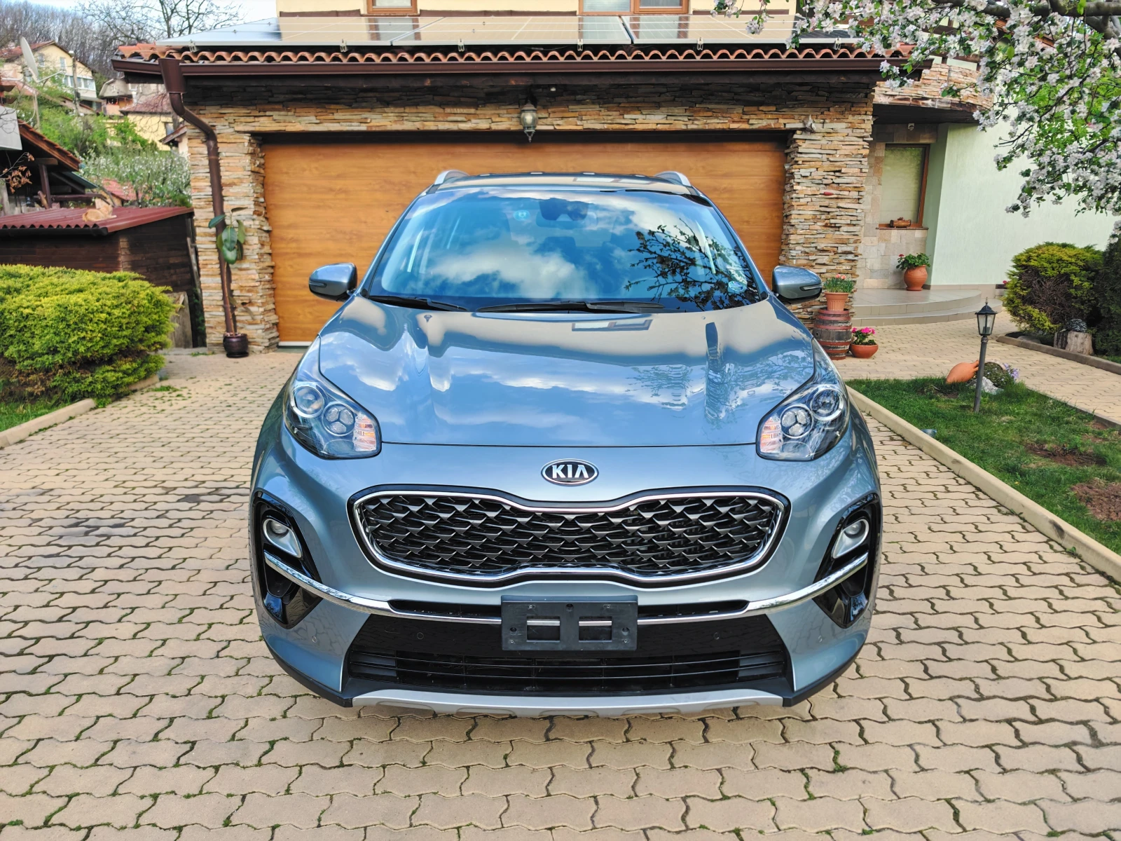 Kia Sportage 1.6 CRDI-HYBRID - изображение 2