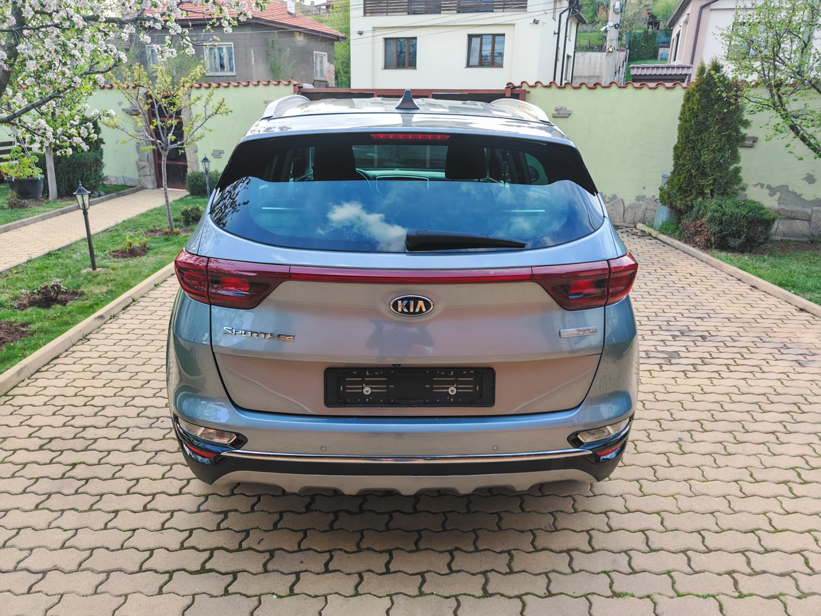 Kia Sportage 1.6 CRDI-HYBRID - изображение 5