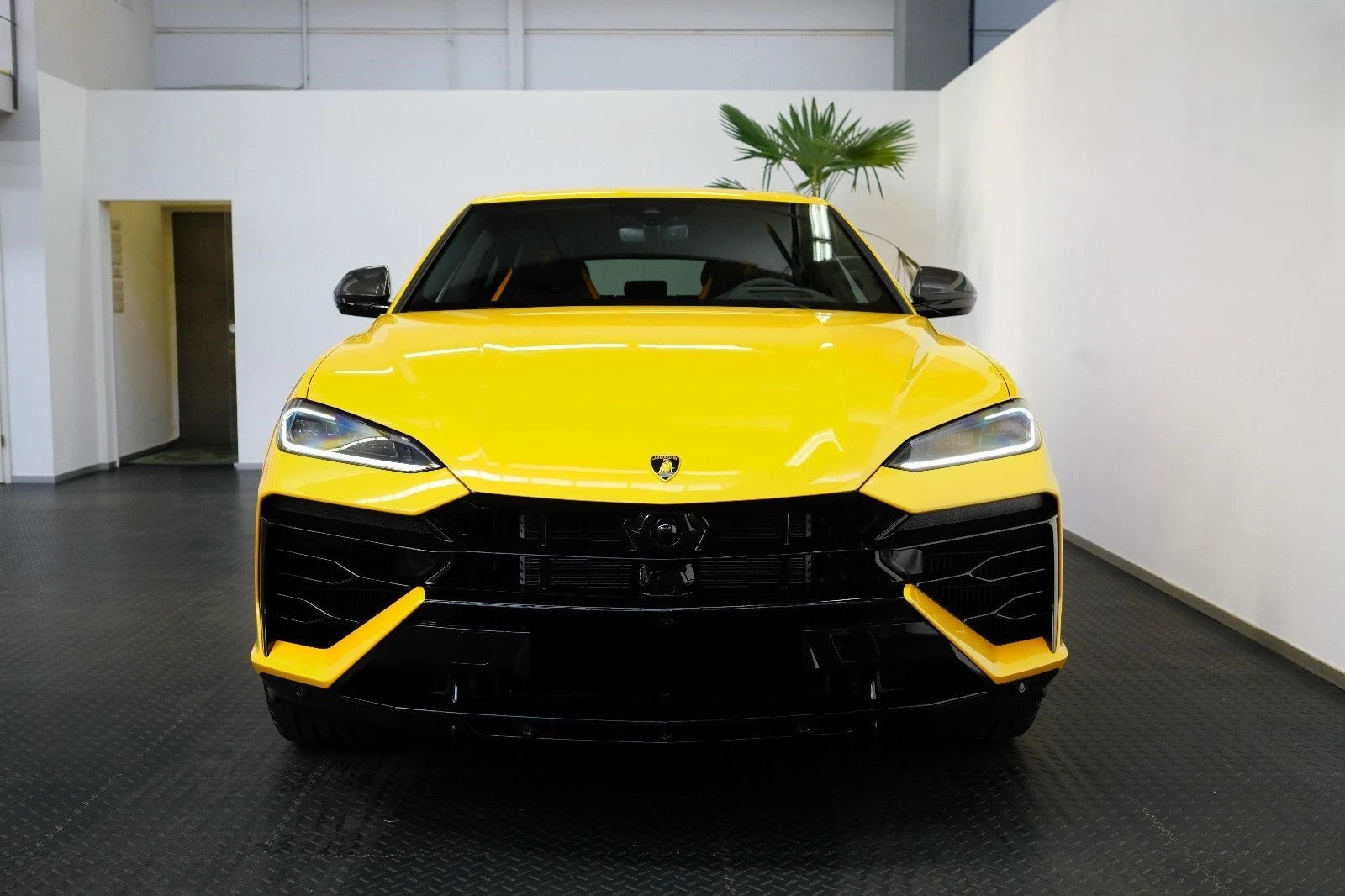 Lamborghini Urus SE/FACELIFT/PLUG-IN/CERAMIC/CARBON/B&O/PANO/STYLE/ - изображение 2