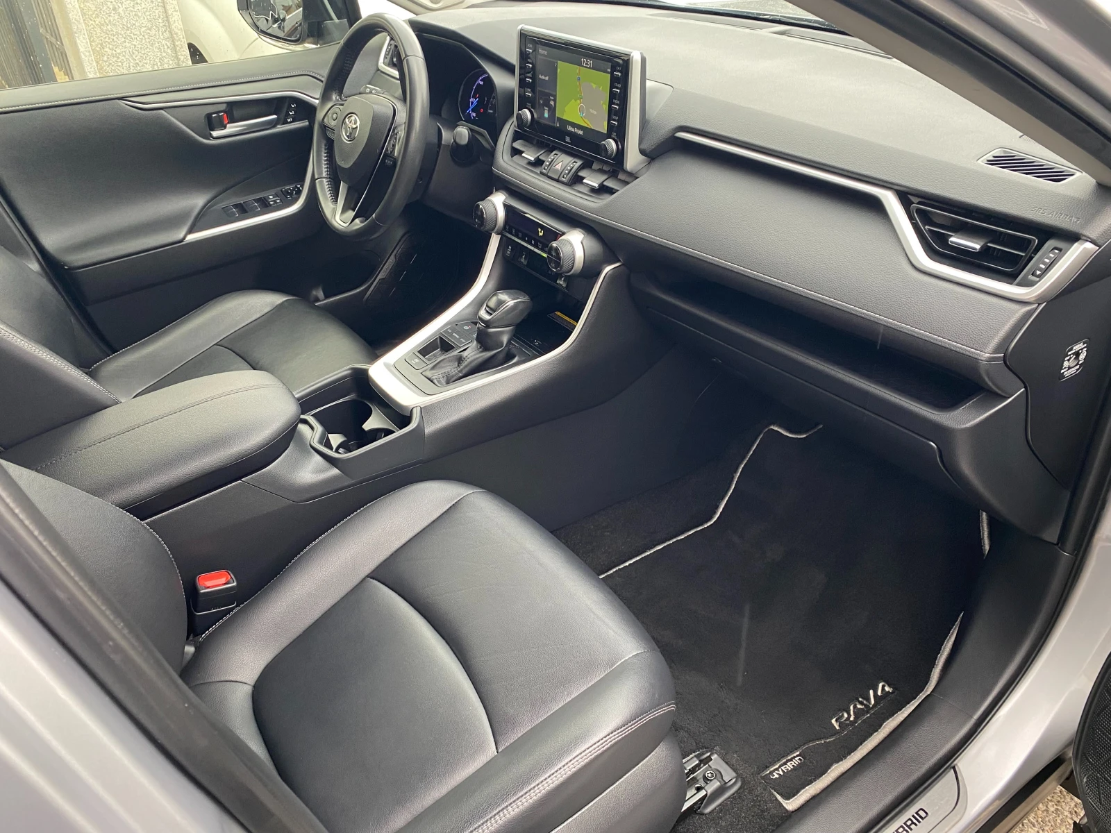 Toyota Rav4 2.5HYBRID-LUXURY-JBL-DIST-KEYLESS-КОЖА-360-LED-E6D - изображение 10