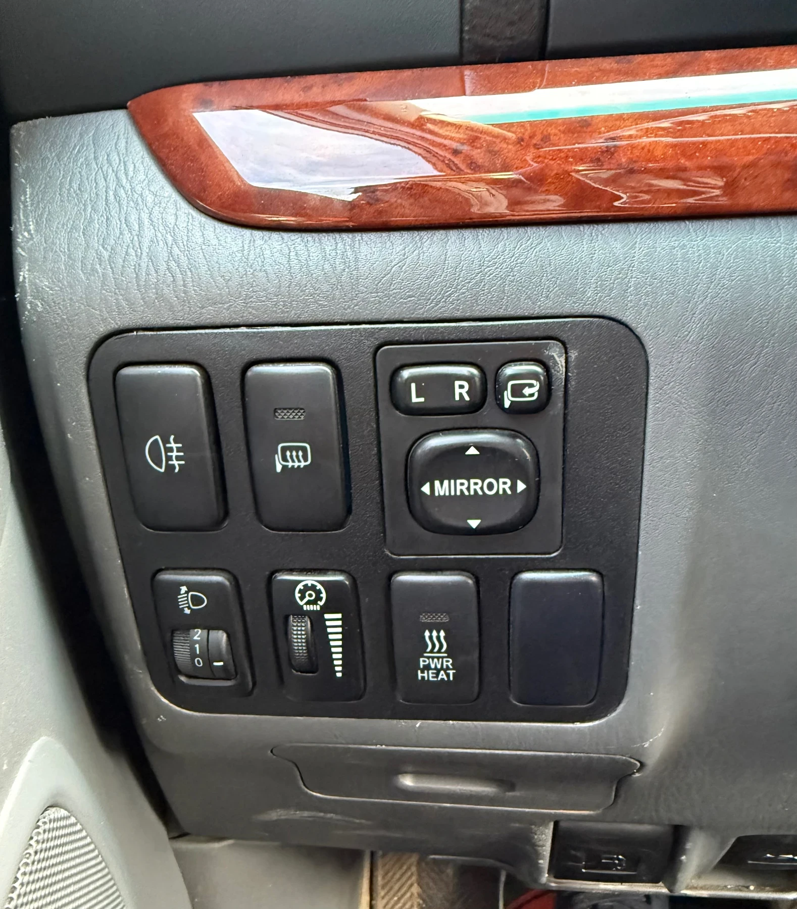 Toyota Land cruiser 3.0 D4D | Mobile.bg � ����������� 11