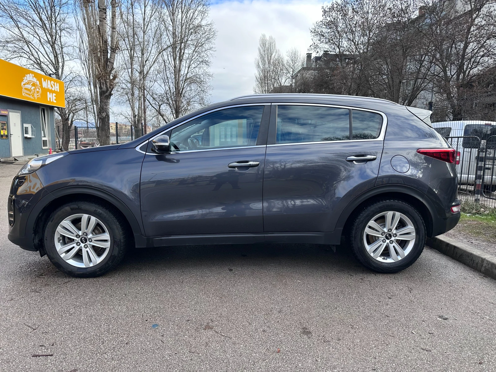 Kia Sportage 1.7 CRDI EcoDynamics, снимка 4 - Автомобили и джипове - 53738400