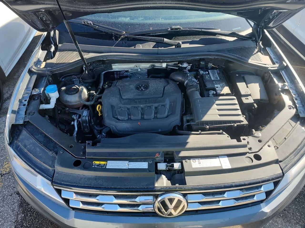 VW Tiguan * SEL * АВТОКРЕДИТ БЕЗ ПЪРВОНАЧАЛНА ВНОСКА * , снимка 16 - Автомобили и джипове - 54537777