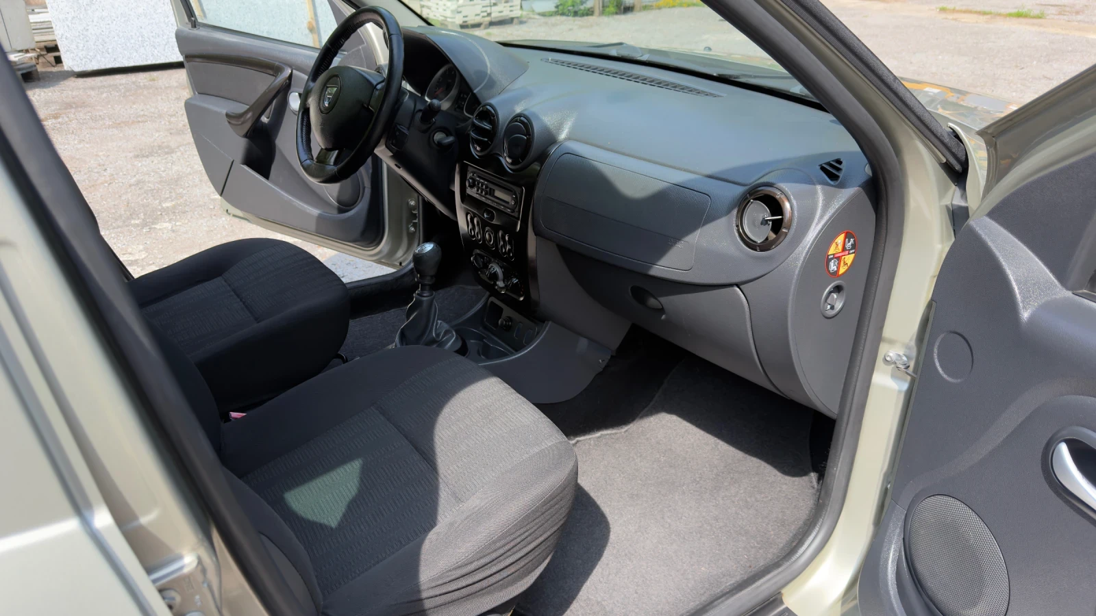 Dacia Duster 1.5 DCI Италия, снимка 10 - Автомобили и джипове - 54802989