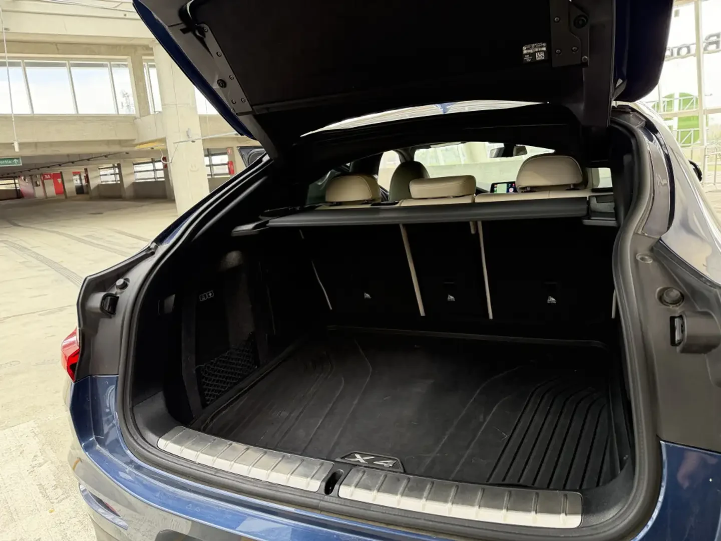 BMW X4 XDRIVE* 30i* ДИГИТАЛНО* ТАБЛО* ПОДГРЕВ* ОБДУХВАНЕ*, снимка 16 - Автомобили и джипове - 54943336