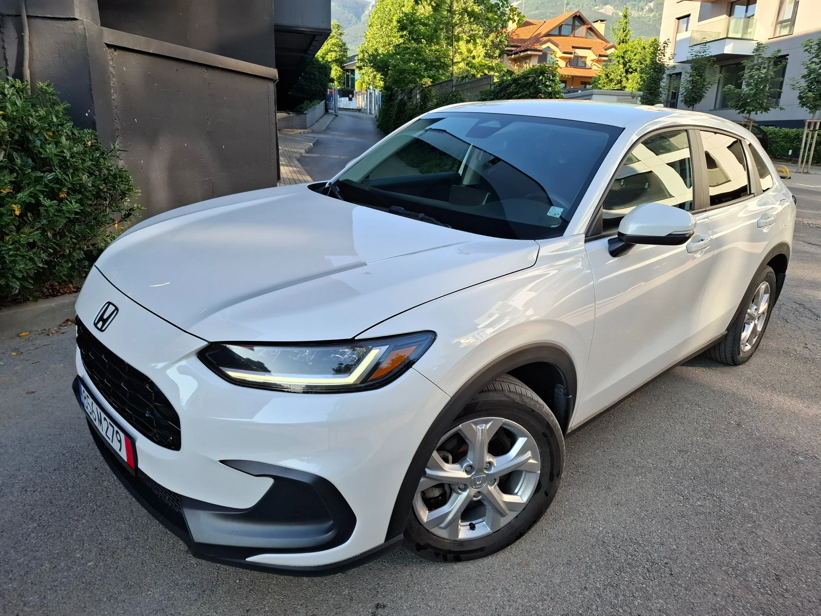 Honda Hr-v 2.0i 2WD, снимка 2 - Автомобили и джипове - 54985509