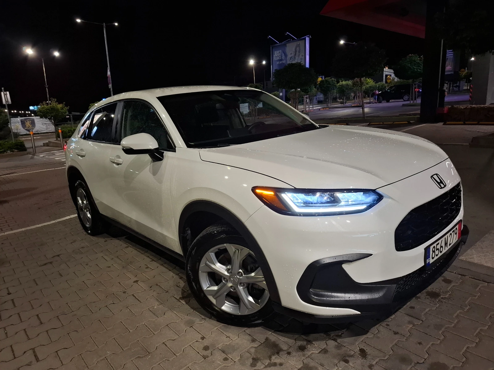 Honda Hr-v 2.0i 2WD, снимка 17 - Автомобили и джипове - 54985509