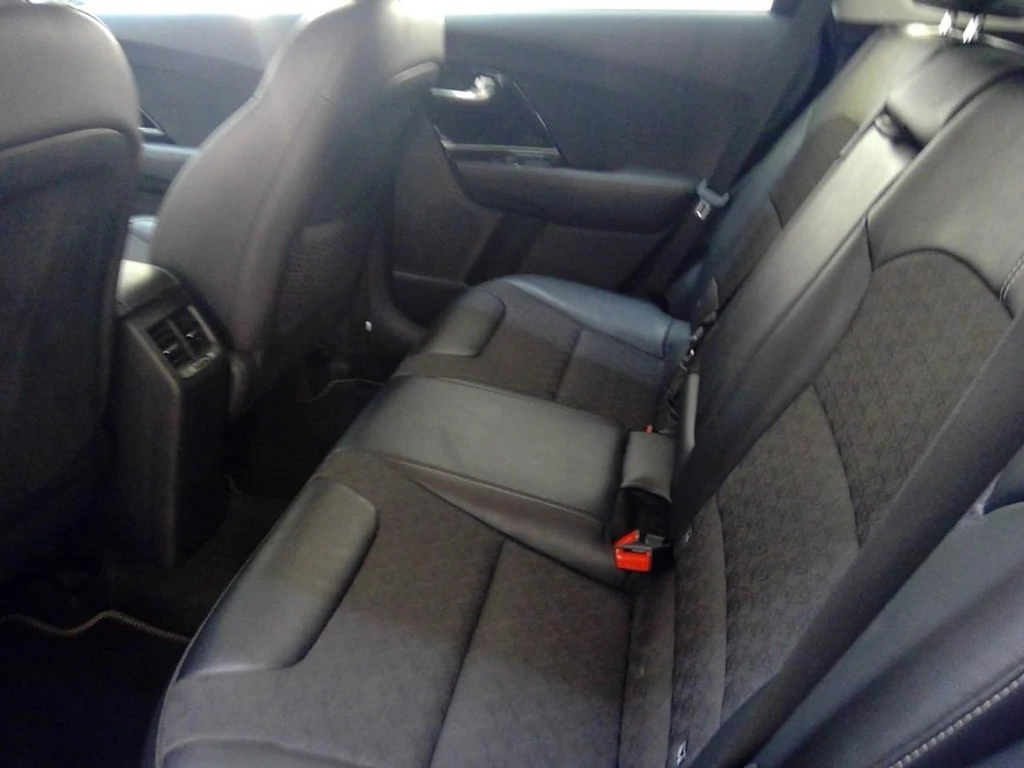Kia Niro GDI DynamicLine, снимка 5 - Автомобили и джипове - 55361835