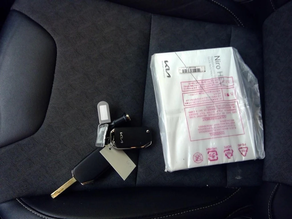 Kia Niro GDI DynamicLine, снимка 10 - Автомобили и джипове - 55361835