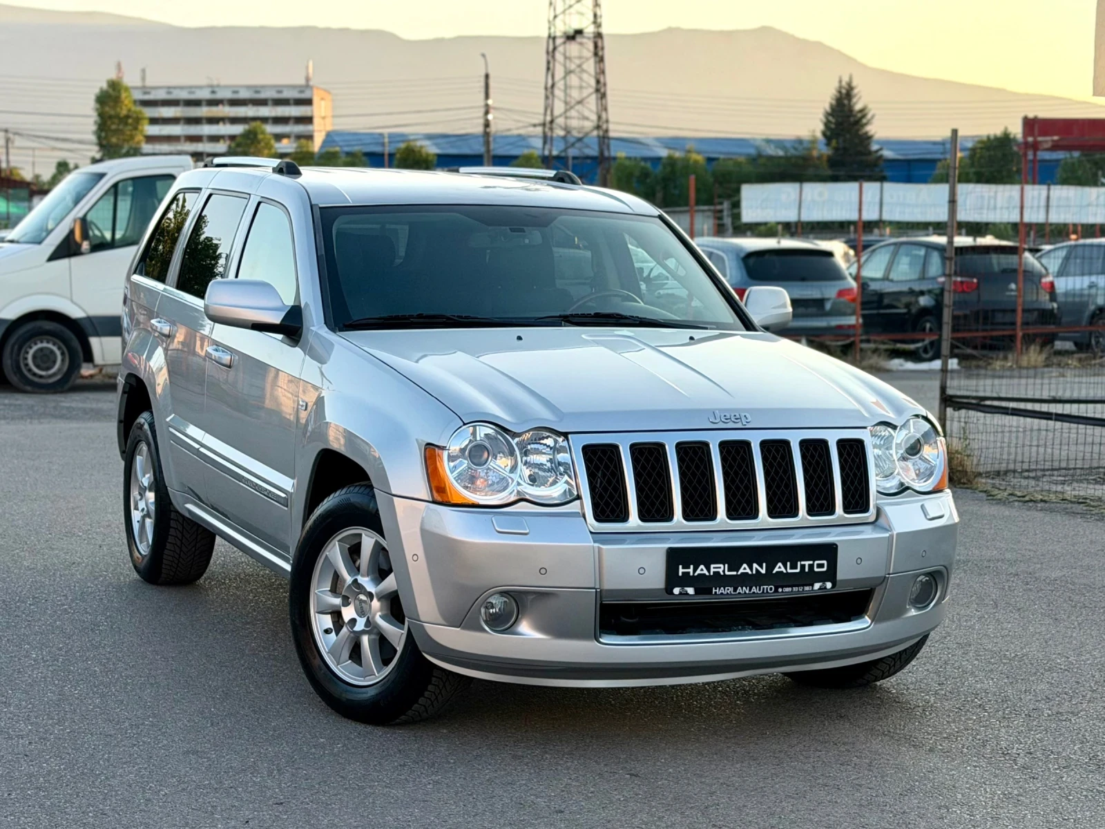 Jeep Grand cherokee 3.0Crd Overland Face 148хил Км Като Нов!, снимка 2 - Автомобили и джипове - 55631402