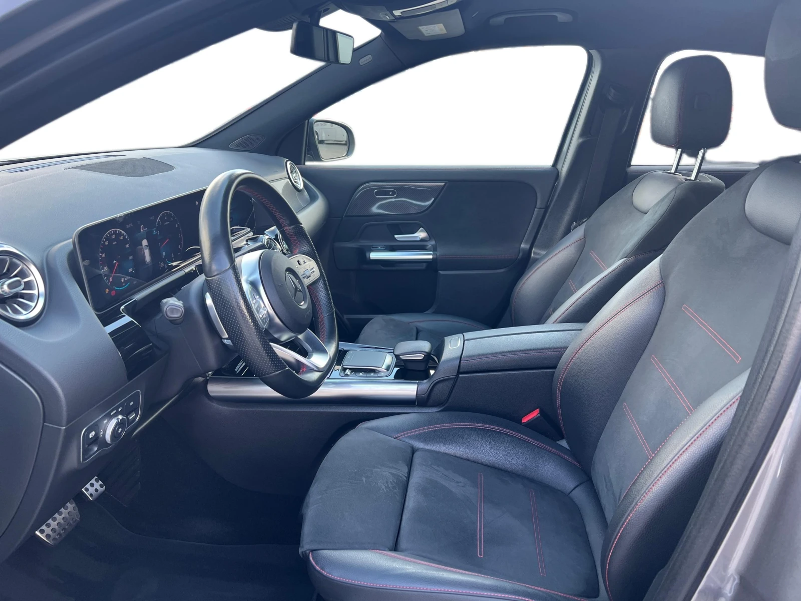 Mercedes-Benz GLA 250 4MATIC, снимка 8 - Автомобили и джипове - 55636074