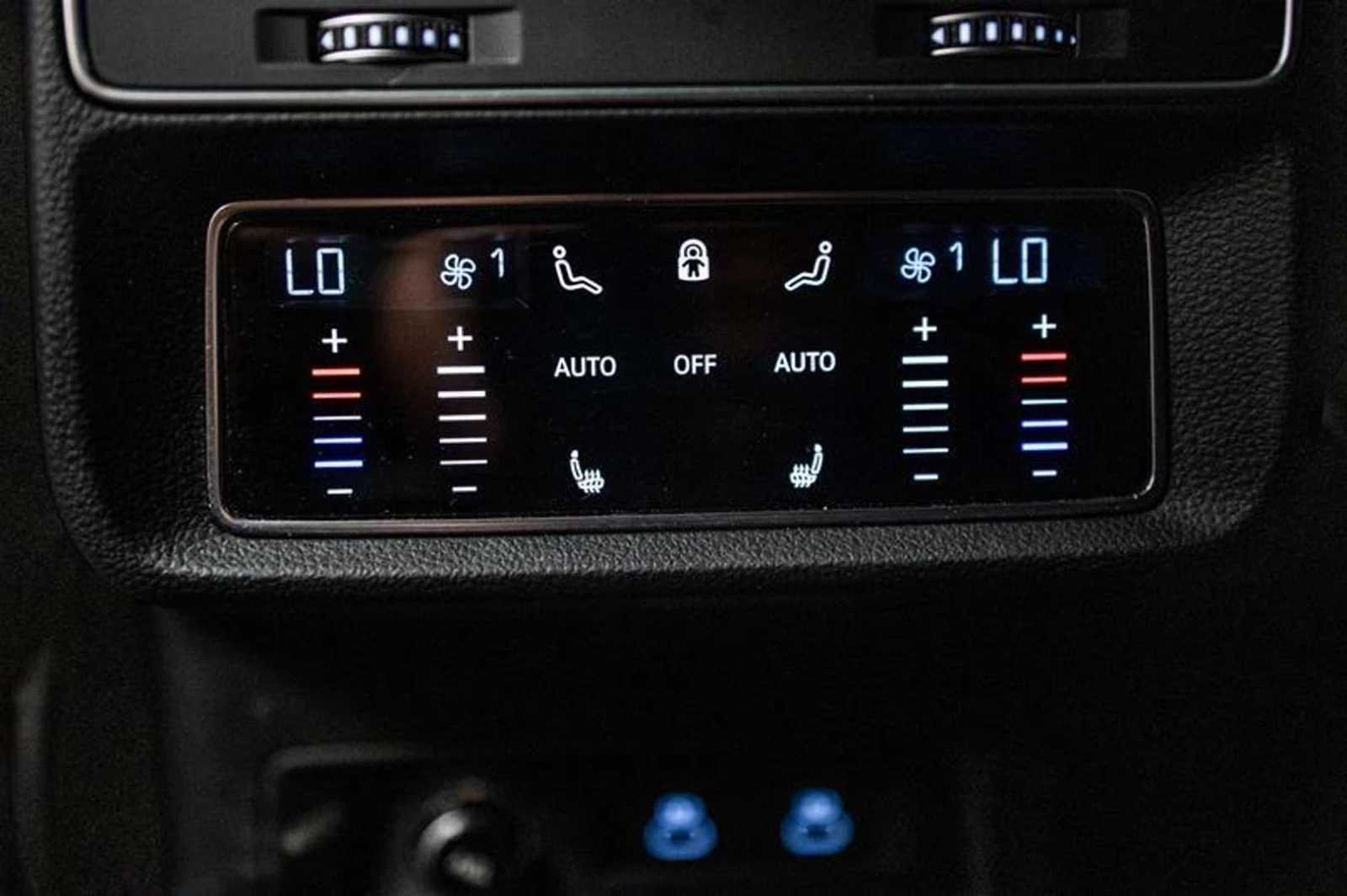 Audi RSQ8, снимка 2 - Автомобили и джипове - 56115196
