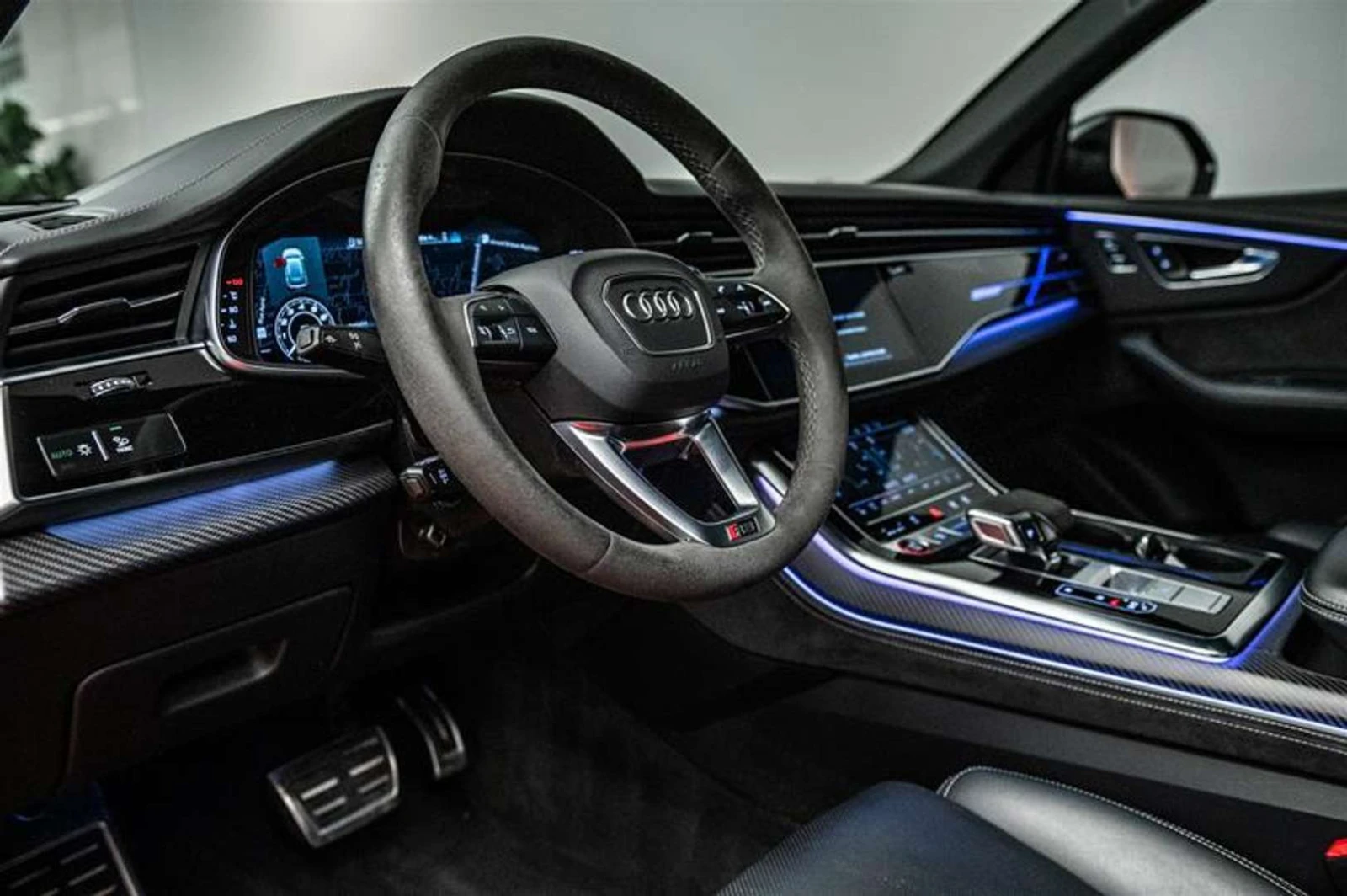 Audi RSQ8, снимка 15 - Автомобили и джипове - 56115196