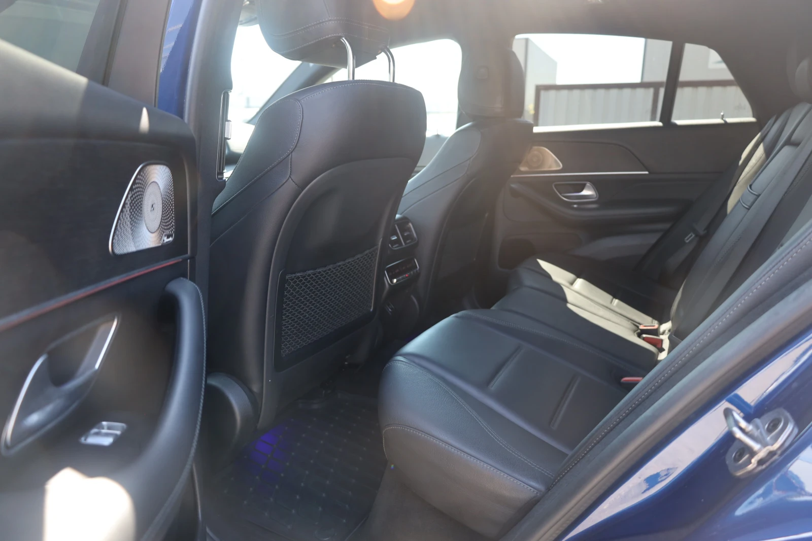 Mercedes-Benz GLE 400 d Coupe AMG 4M AIR 360KAM BURM Distr Lane 21Zoll, снимка 11 - Автомобили и джипове - 56138828