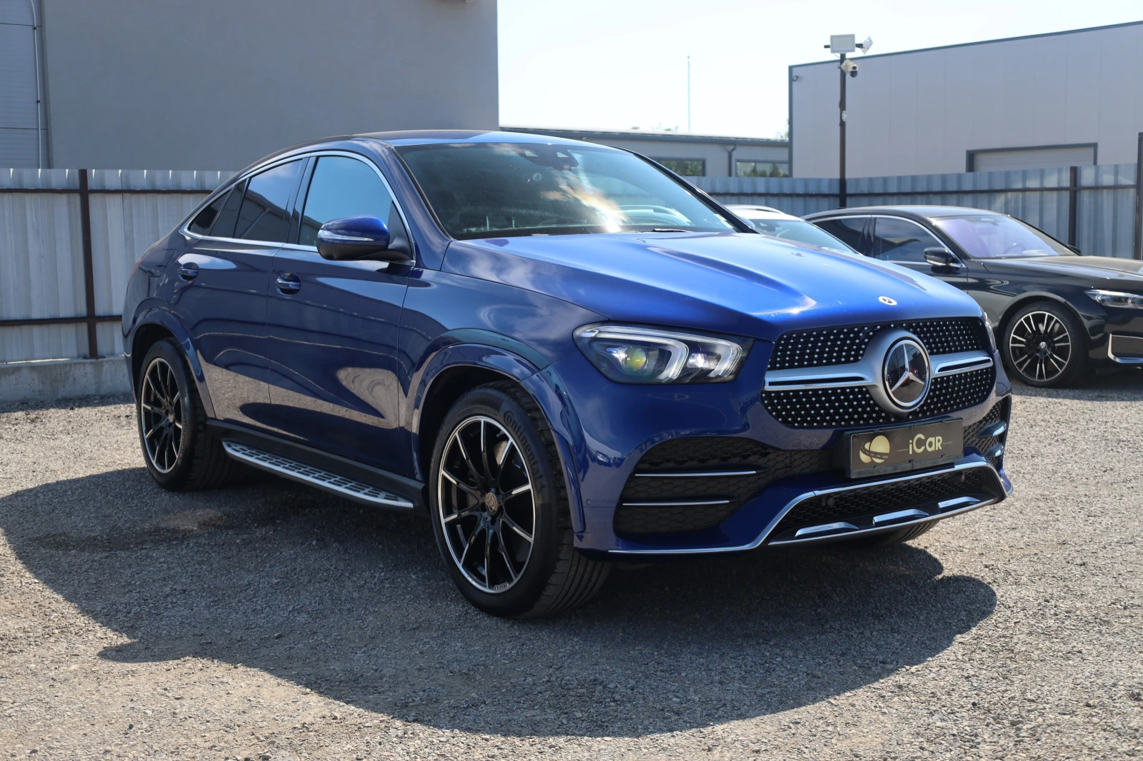 Mercedes-Benz GLE 400 d Coupe AMG 4M AIR 360KAM BURM Distr Lane 21Zoll, снимка 3 - Автомобили и джипове - 56138828