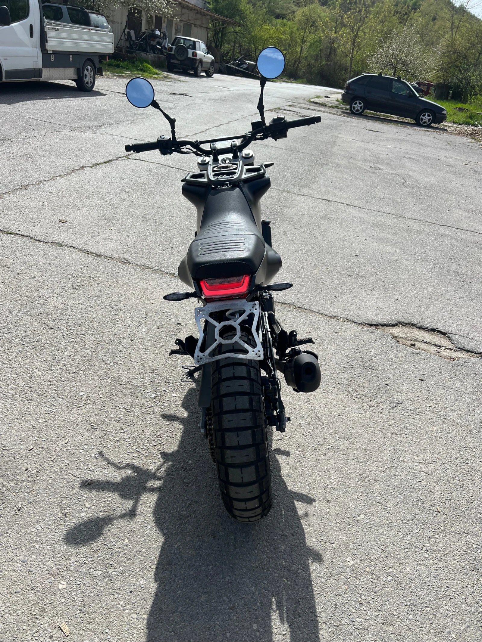 Husqvarna Svartpilen 401  - изображение 5