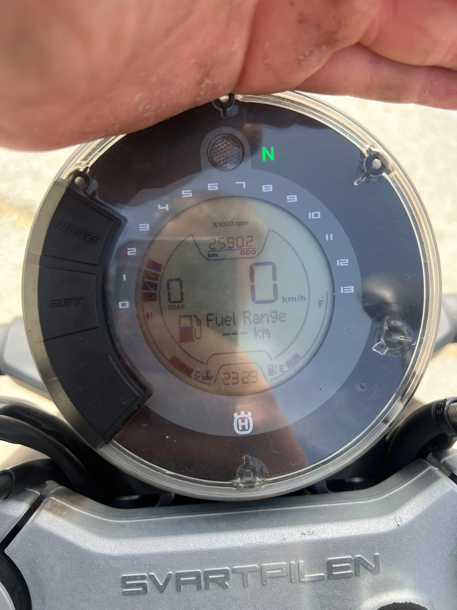 Husqvarna Svartpilen 401  - изображение 7