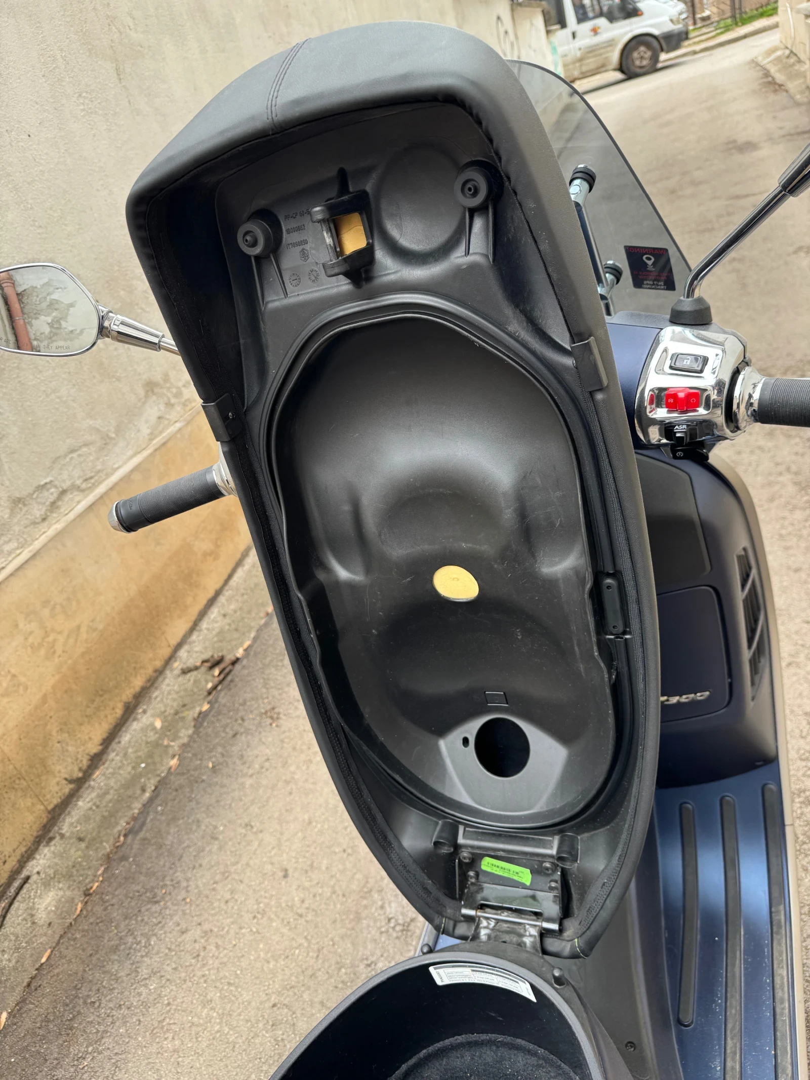 Vespa GTS 300  SuperTech - Blu Energico, снимка 11 - Мотоциклети и мототехника - 53697087