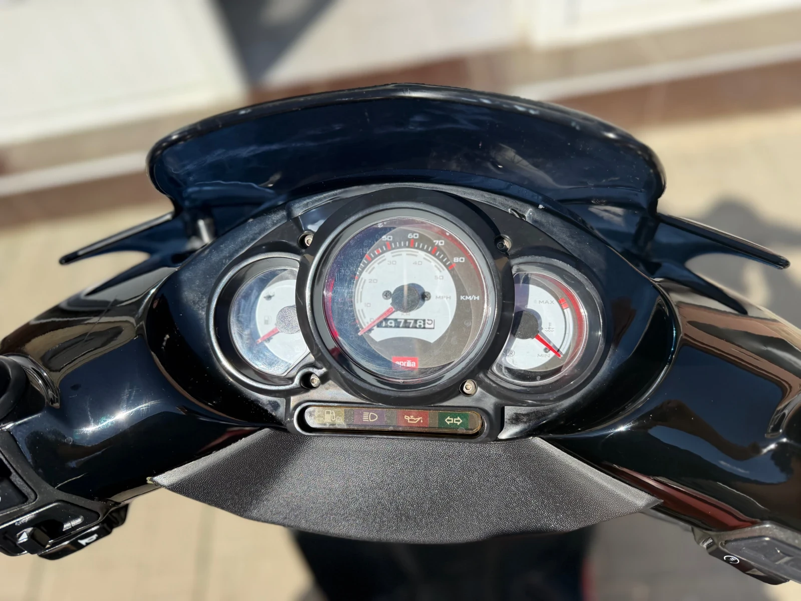 Aprilia Sr 50, снимка 16 - Мотоциклети и мототехника - 54594181