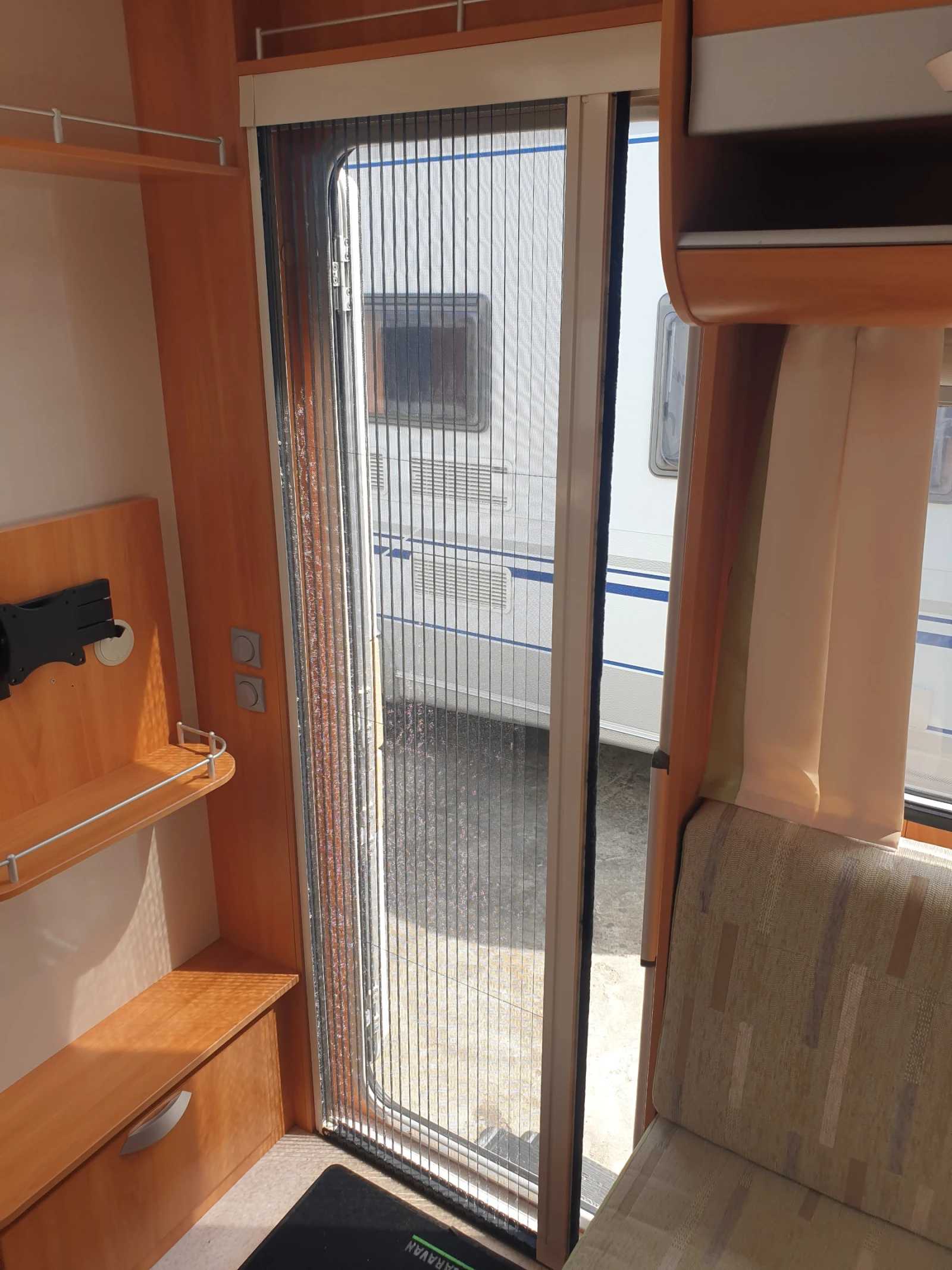 �������� Wilk   S 4  530 | Mobile.bg � ����������� 15