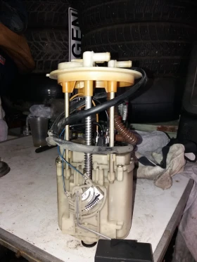 Горивна помпа Мерцедес А класа бензин ОРИГИНАЛ, снимка 1