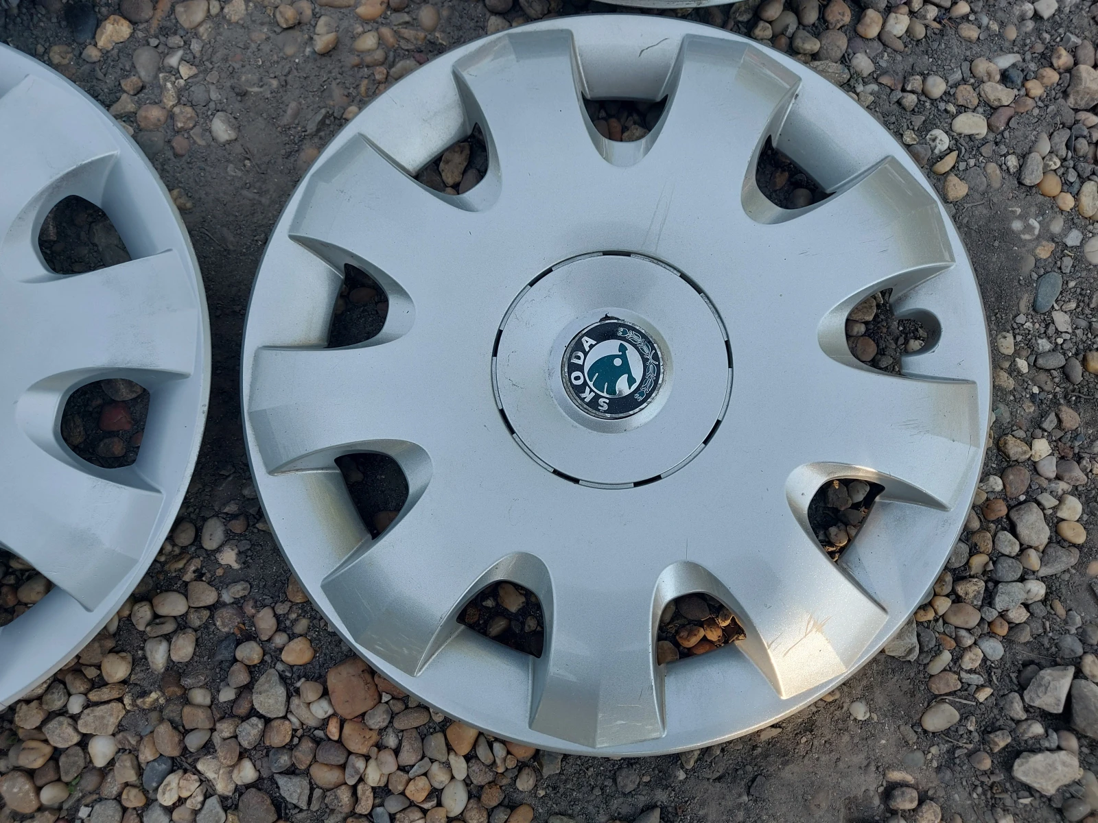   Skoda 15   | Mobile.bg   2