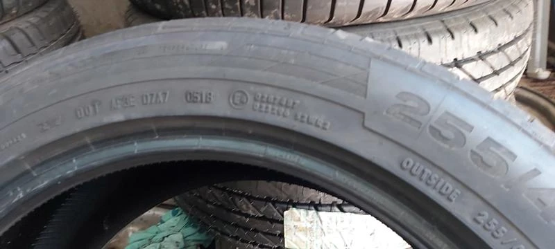 Гуми Летни 255/45R19, снимка 7 - Гуми и джанти - 33540119