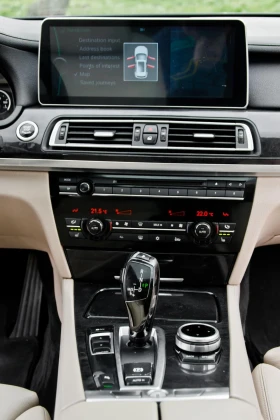 BMW 730 Long D, снимка 12