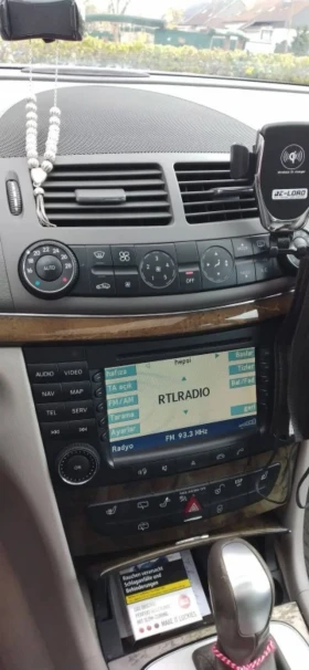 Mercedes-Benz E 320, снимка 5