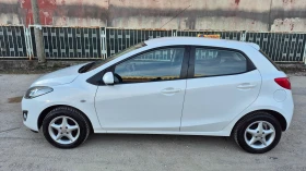 Mazda 2 1.3i 112000км FACELIFT Германия - 4200 € / 8214.49 лв. - 29711907 5