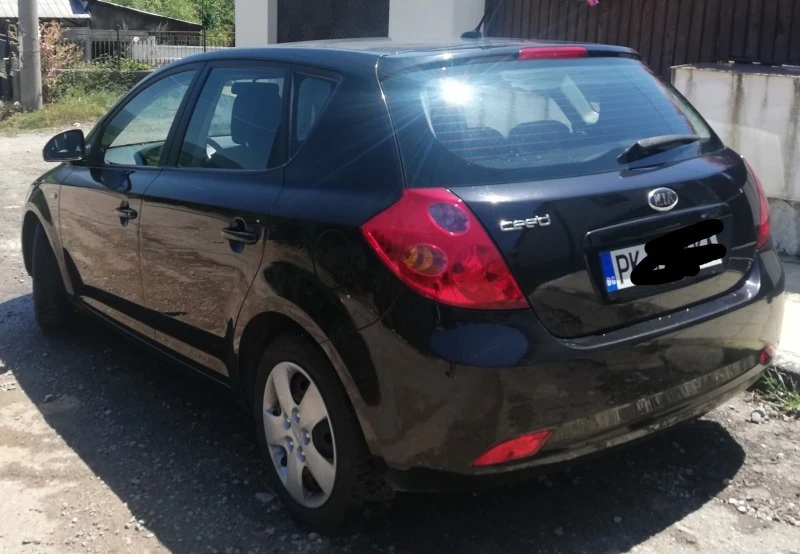 Kia Ceed, снимка 1 - Автомобили и джипове - 46570978