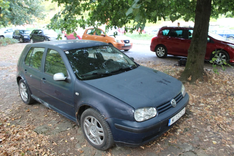 VW Golf 4 1.9ТДИ РЕГИСТРИРАН, снимка 10 - Автомобили и джипове - 47403611