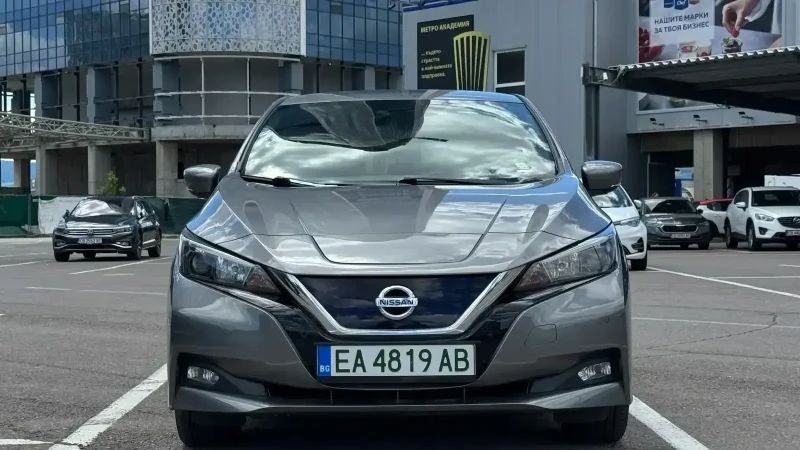 Nissan Leaf  2019 40 kWh, снимка 4 - Автомобили и джипове - 52654501