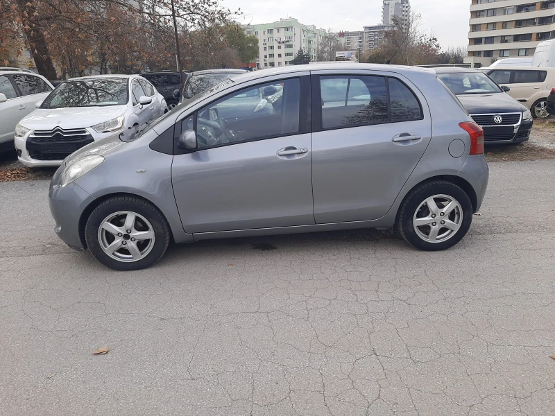 Toyota Yaris 13, бензин, снимка 16 - Автомобили и джипове - 48055742