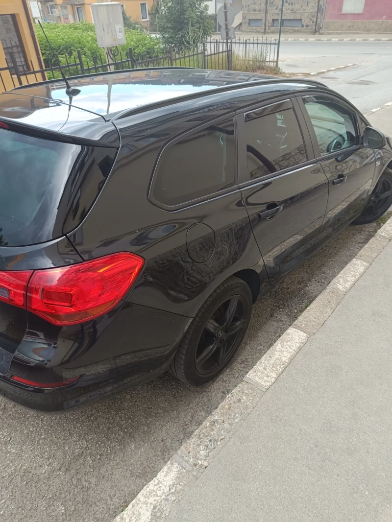 Opel Astra, снимка 3 - Автомобили и джипове - 50227939