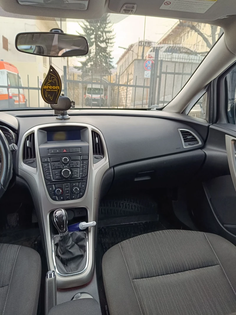 Opel Astra, снимка 17 - Автомобили и джипове - 50227939