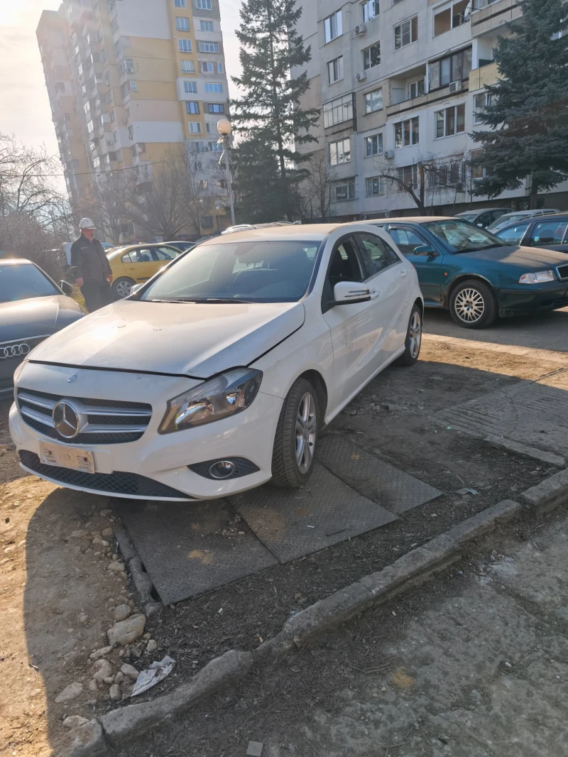 Mercedes-Benz A 180 1.5 109, снимка 2 - Автомобили и джипове - 49106221