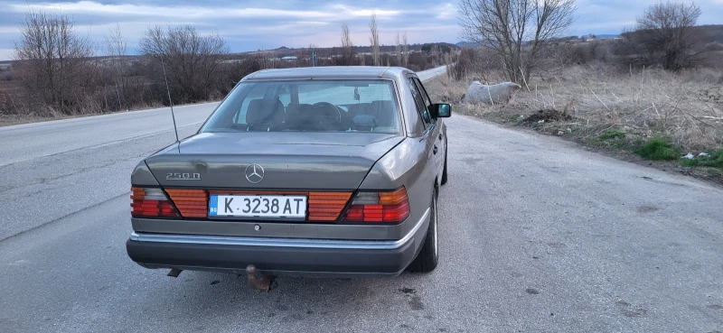 Mercedes-Benz E 250, снимка 5 - Автомобили и джипове - 49504832