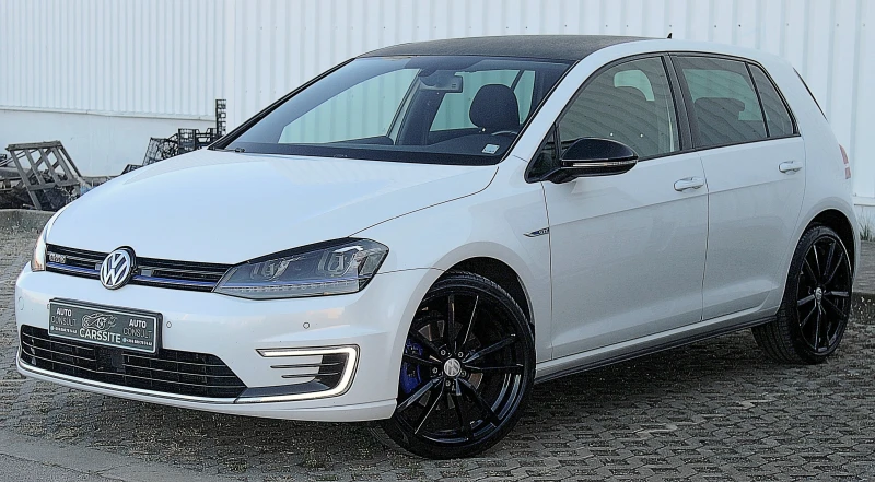 VW Golf 1.4GTE/DSG/PLUG-IN-HYBRID/DISTRONIC/KAMERA/LED/TOP