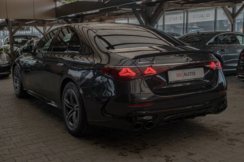 Mercedes-Benz E 53 AMG 4Matic+ /HyperScreen/AMG Ride Control/Камера 360/N, снимка 5 - Автомобили и джипове - 52451788