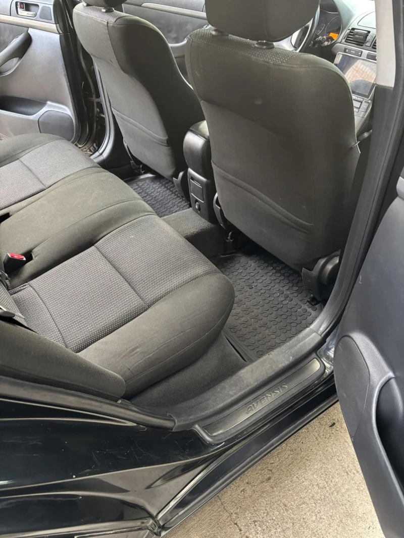 Toyota Avensis, снимка 16 - Автомобили и джипове - 52475412