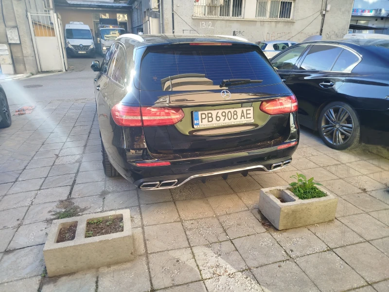 Mercedes-Benz E 220 2.2 cdi 4matik, снимка 15 - Автомобили и джипове - 52520449