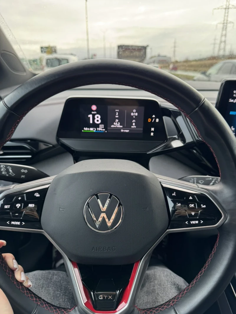 VW ID.4 GTX4x4 300kc 82kw, снимка 10 - Автомобили и джипове - 52838388