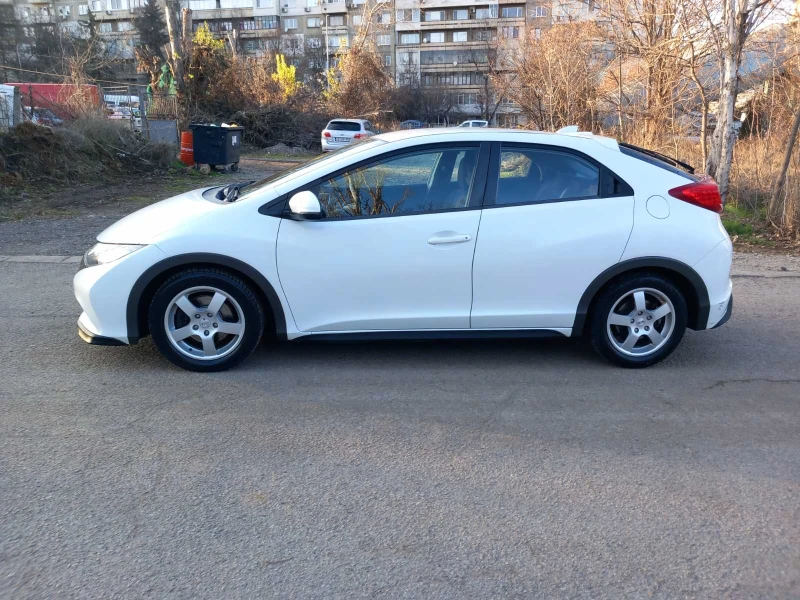 Honda Civic 1.8i V-TEC CARBON PACKET, снимка 8 - Автомобили и джипове - 52886173