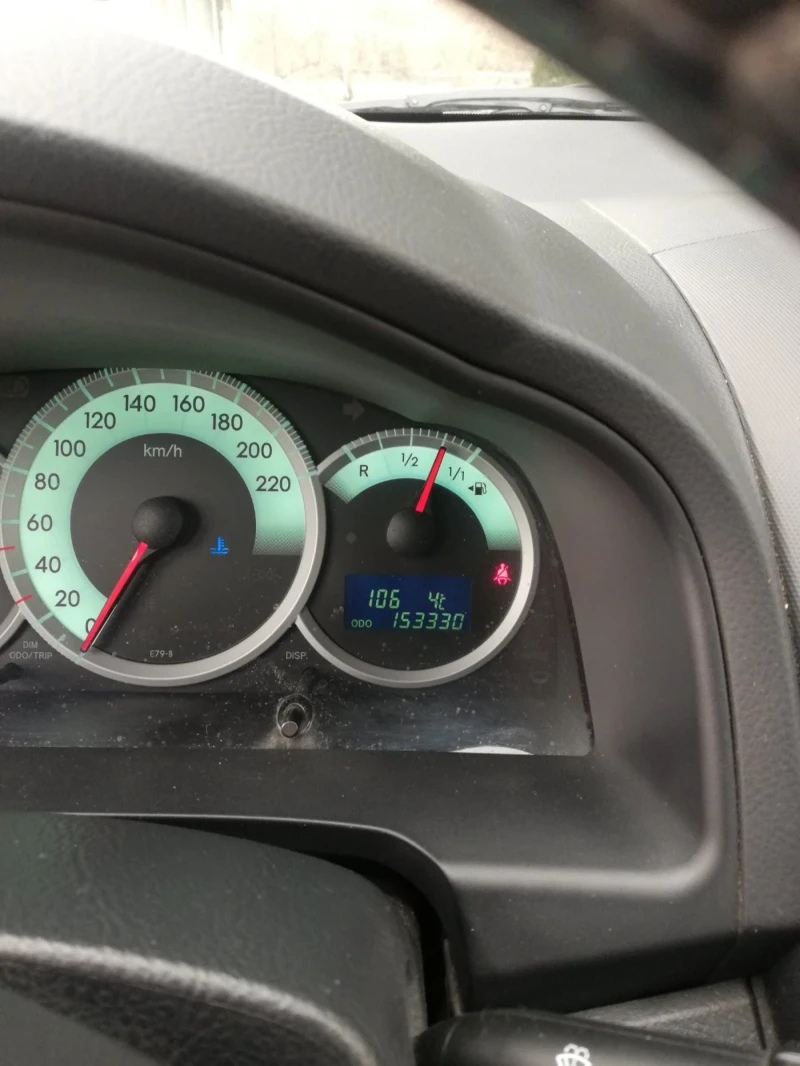 Toyota Corolla verso, снимка 14 - Автомобили и джипове - 53162063