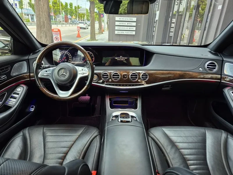 Mercedes-Benz S 560 EXECUTIVE REAR SEAT | DVD | HEAD UP | LONG | 4MATI, снимка 6 - Автомобили и джипове - 55682547