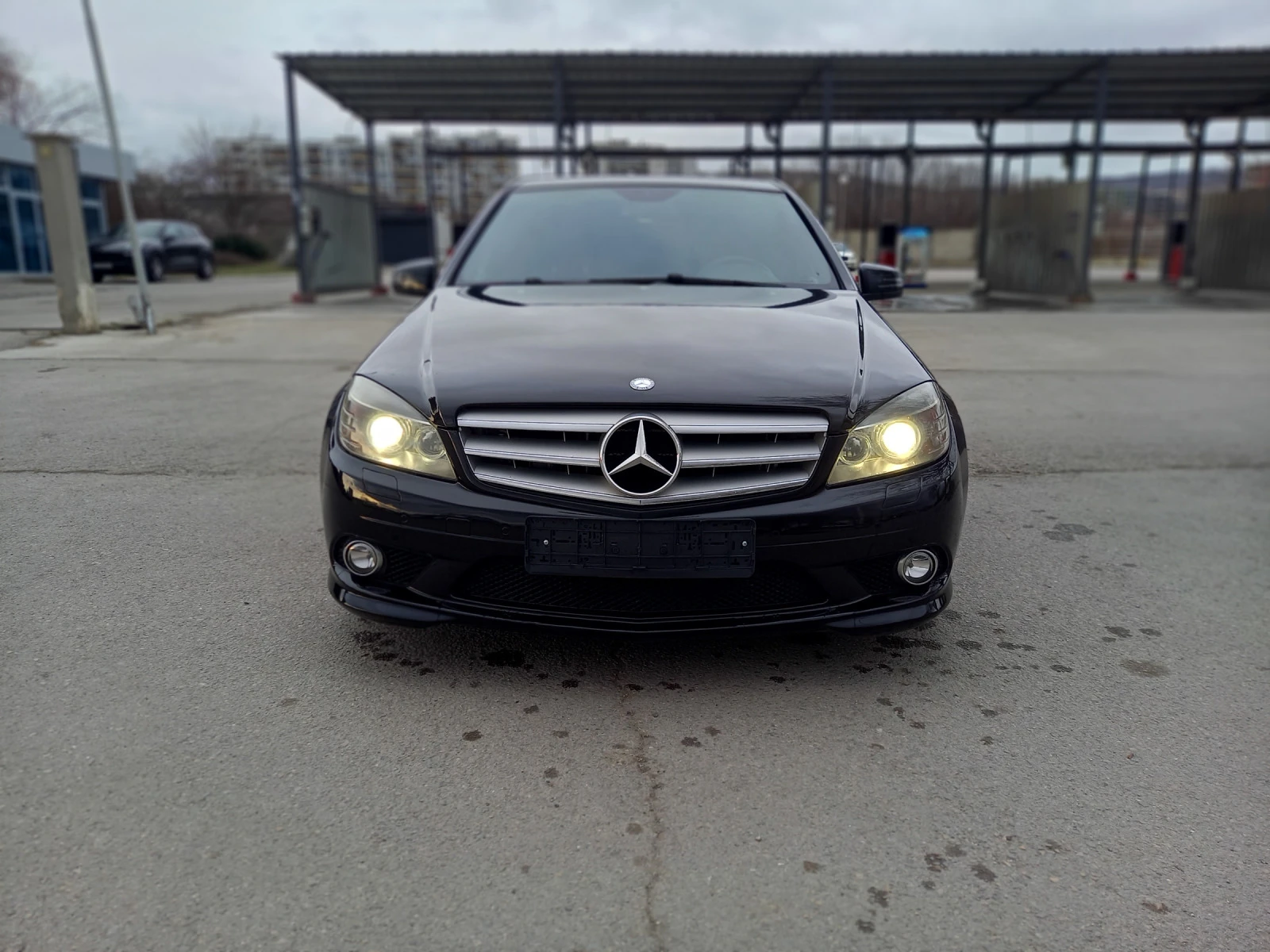 Mercedes-Benz C 320 3.2 AMG 4MATIC - изображение 2