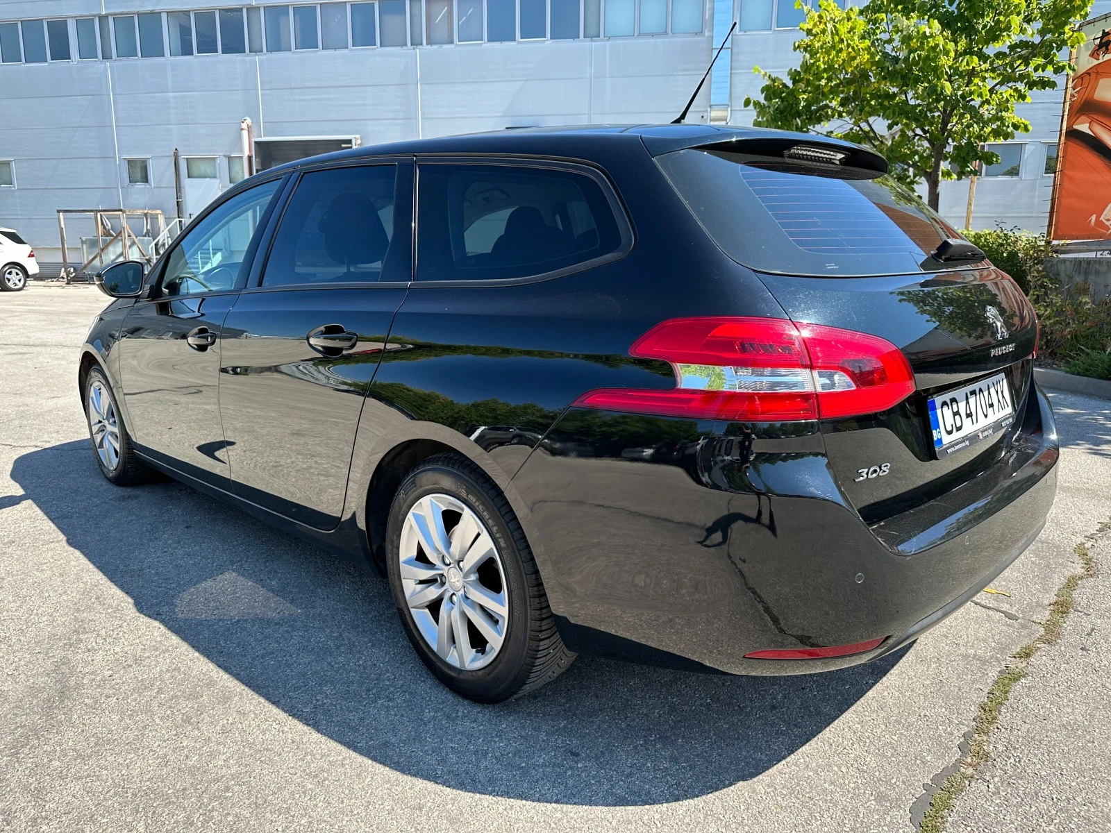 Peugeot 308 1.2i 132к.с.  - изображение 3