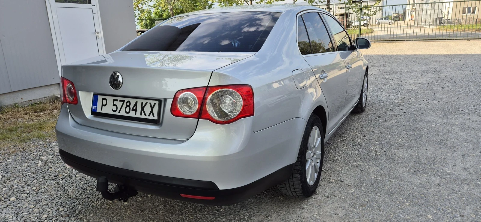 VW Jetta 1, 6I-Klimatronik - изображение 3